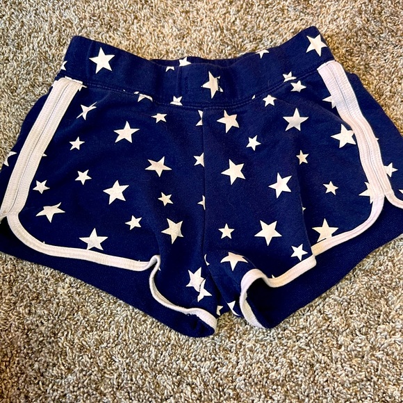 Shorts and crop tops in girls kids - Picture 1 of 11